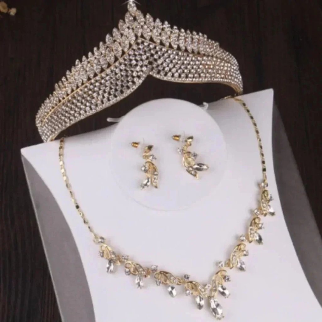 Bridal Tiara Necklace And Earrings 55$